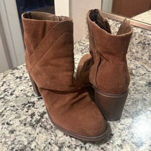 Universal threads dressy boot, women’s size 9